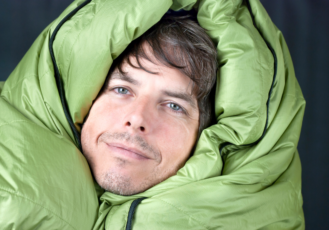 So bleibst du warm im Schlafsack: 7 Outdoor-Tipps