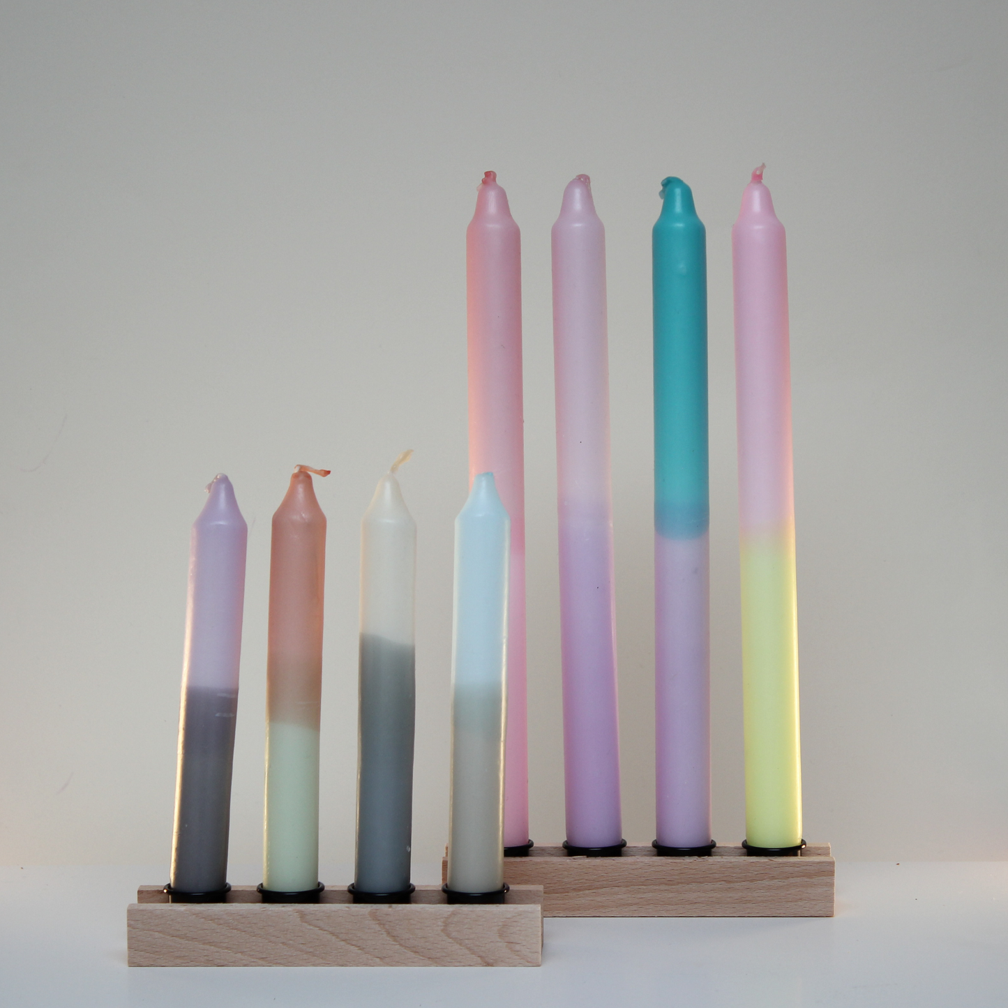 Kerzenhalter aus Holz, für 4 Stabkerzen (2,4x16cm) - OKAPI