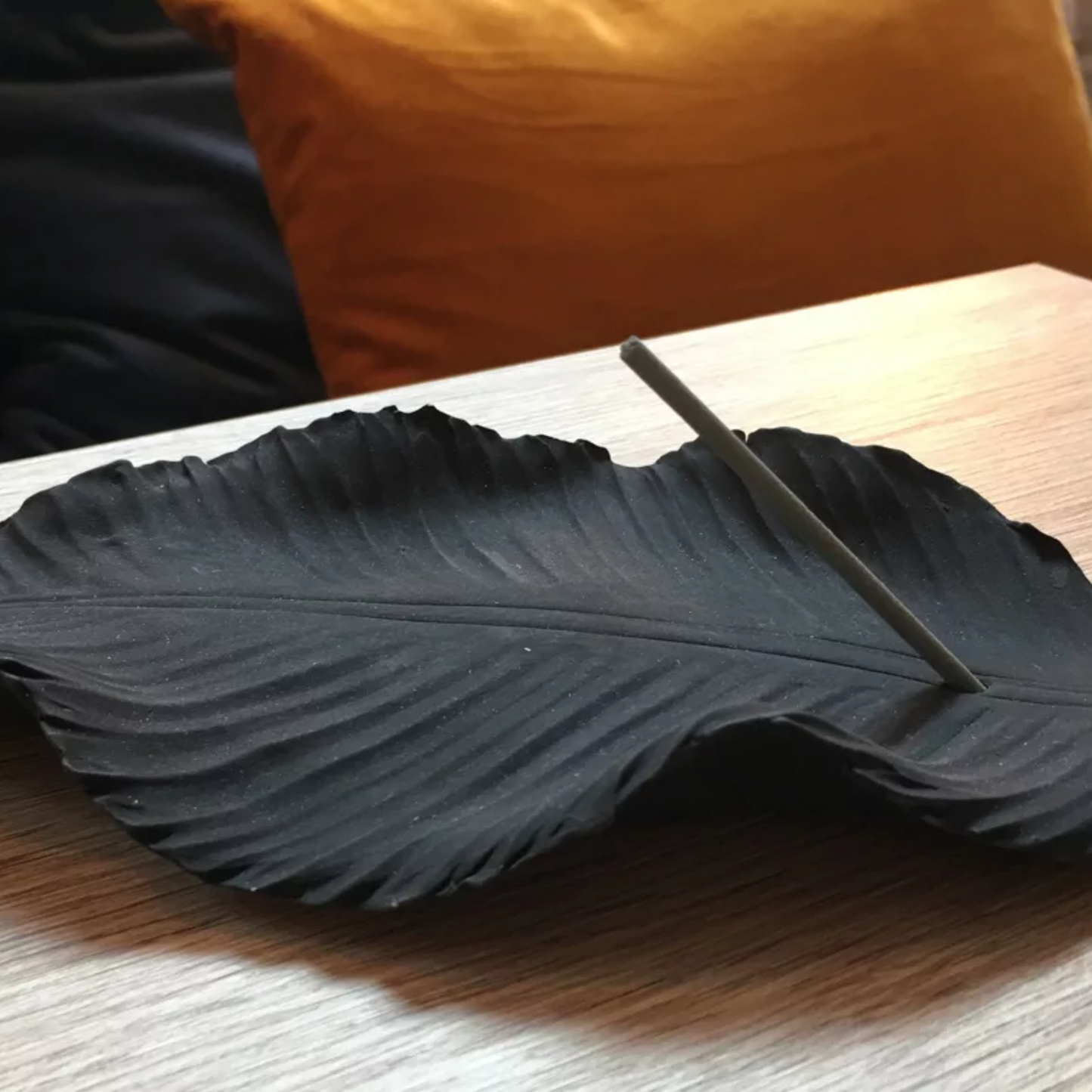 Weihrauchbrenner aus Keramik, Black Leaf (20x15x5cm) - ANOQ