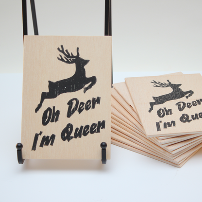 Holzpostkarte, Linoldruck, Oh Deer I'm Queer (14,7x10,5cm) - S'MADL MACHT'S