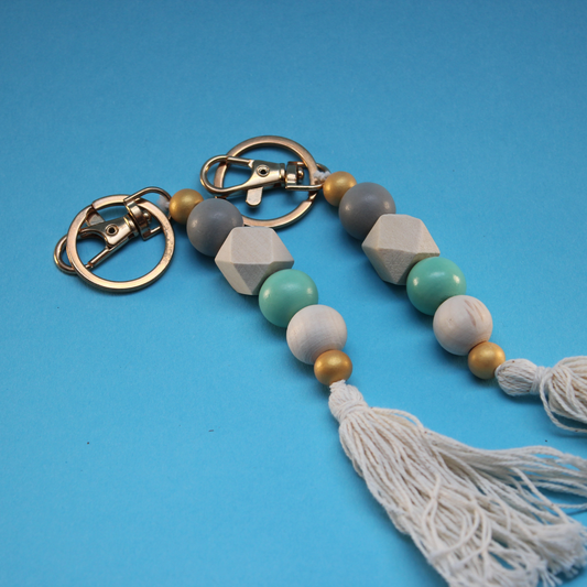 Schlüsselanhänger mit Holzperlen, Schlüsselkette, Schlüsselband (19cm) - OKAPI